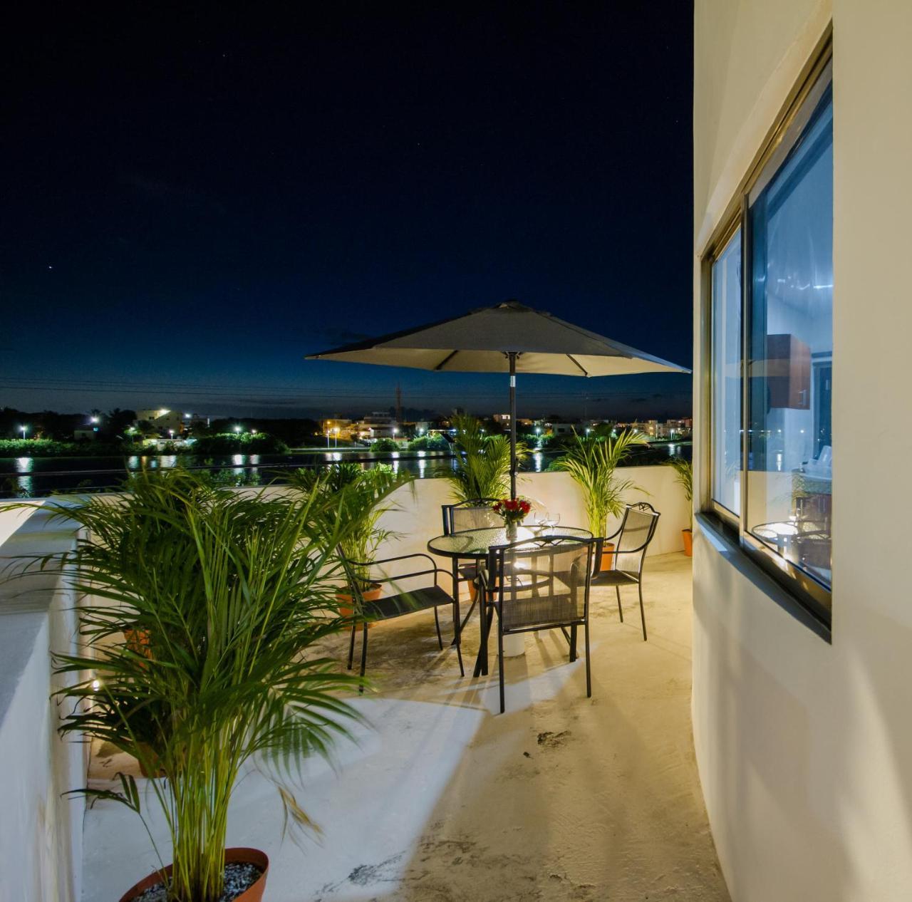 Sunset Isla Mujeres Aparthotel Εξωτερικό φωτογραφία